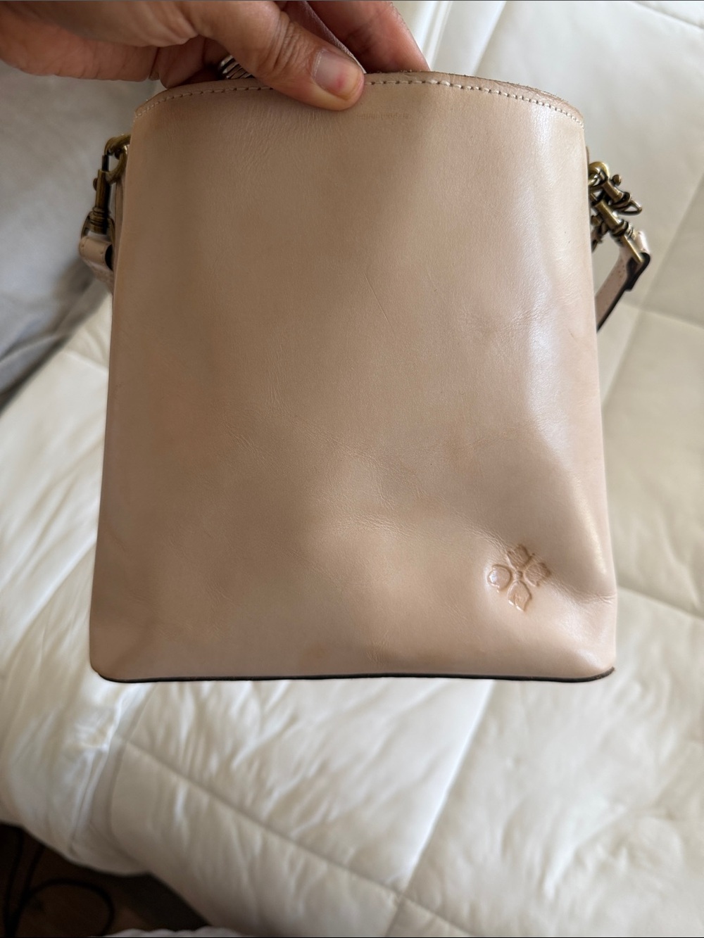 Embossed Floral Crossbody Bag in Nude - Picture 4 of 6